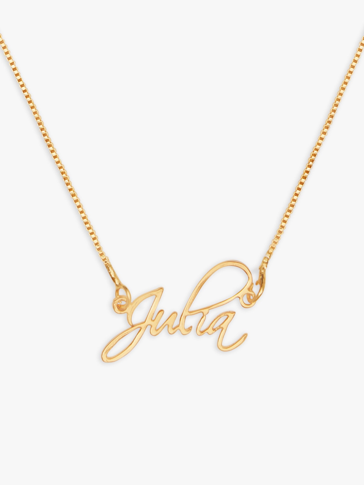 Flowy Style Name Necklace