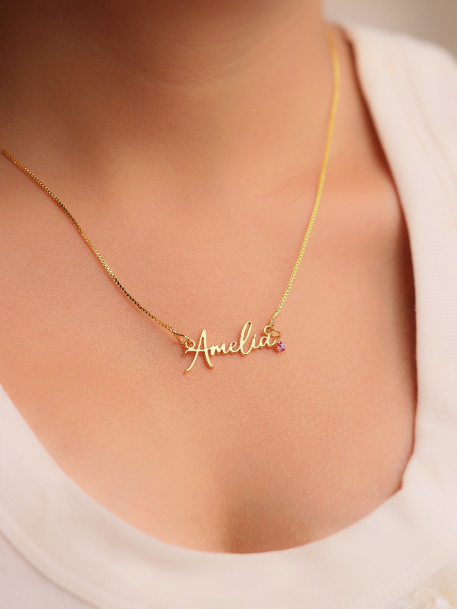 Moovy Style Name Necklace